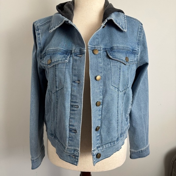 NWT Bagatelle Blue Denim Jacket with Gray Hood - Picture 4 of 10